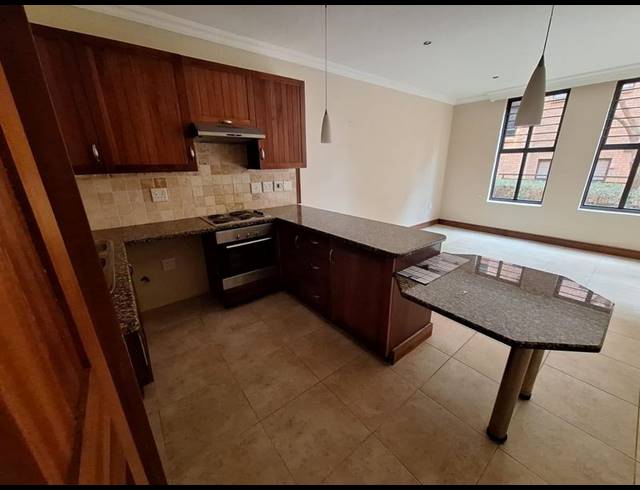 2 BEDROOM APARTMENT FOR SALE IN NEWLANDS